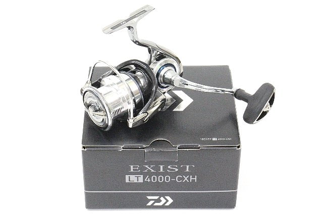 DAIWA 18 イグジスト 4000 CXH シーバス ルアー-