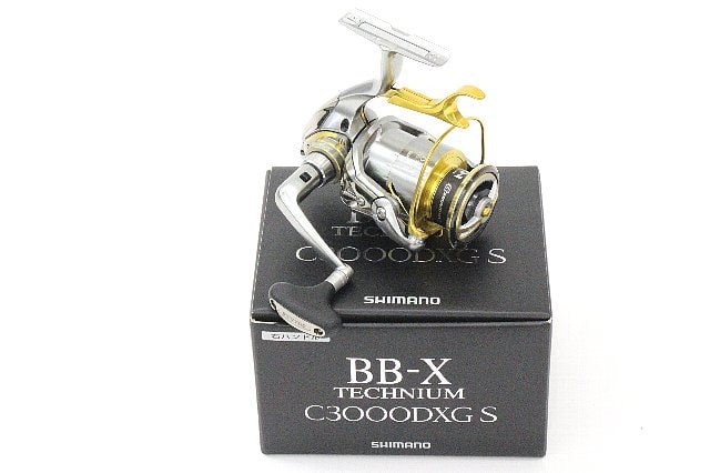 (期間限定値下げ)15 BB-X テクニウム C3000DXG S(左ハンドル)シマノ